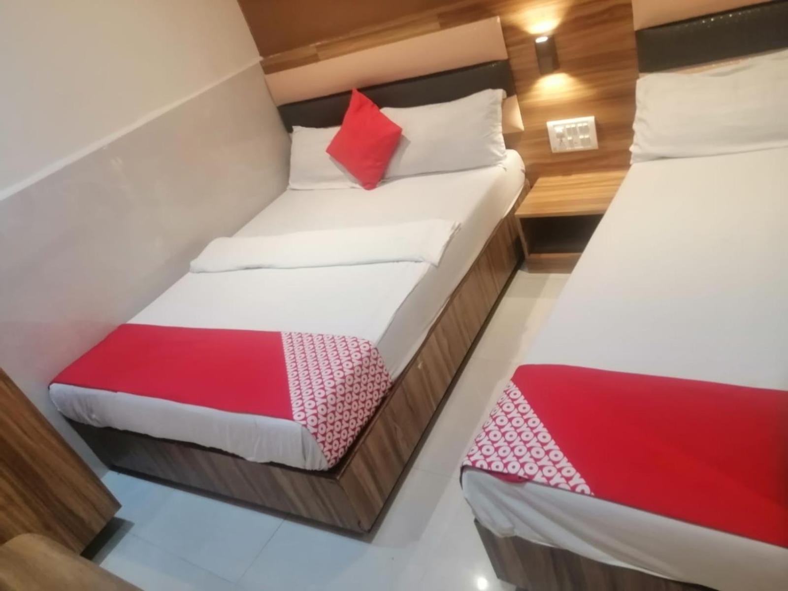 Ruby Hotel Mumbai Ngoại thất bức ảnh